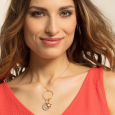stredný charm prívesok thomas sabo 1534 429 14 modelka