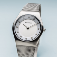 bering hodinky 11927 000 detail iný