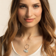 stredný charm prívesok thomas sabo 1570 051 14 modelka