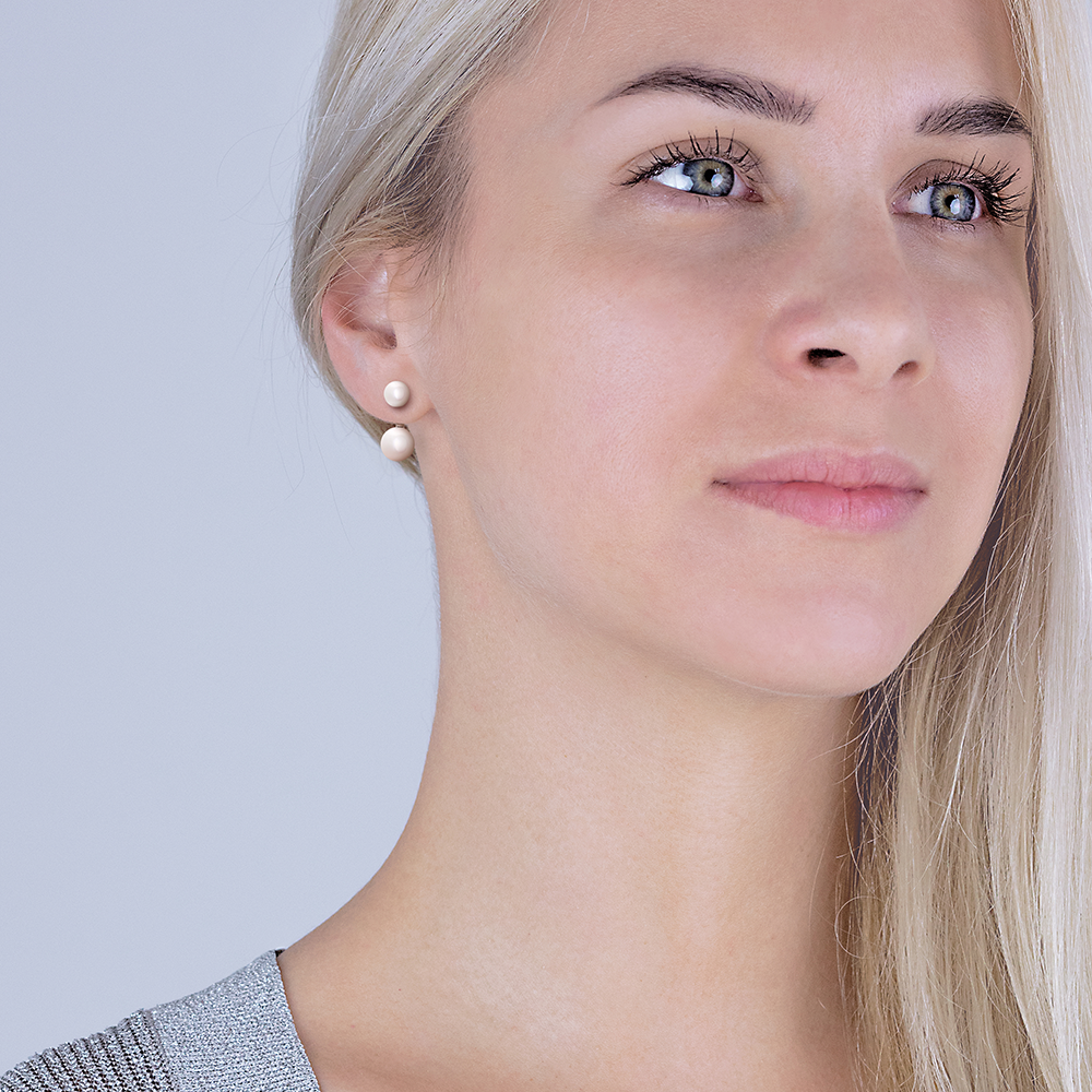 sofia strieborné náušnice ANSE170314PWB1 modelka