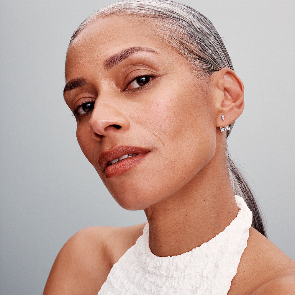 Pandora silver bow earrings top